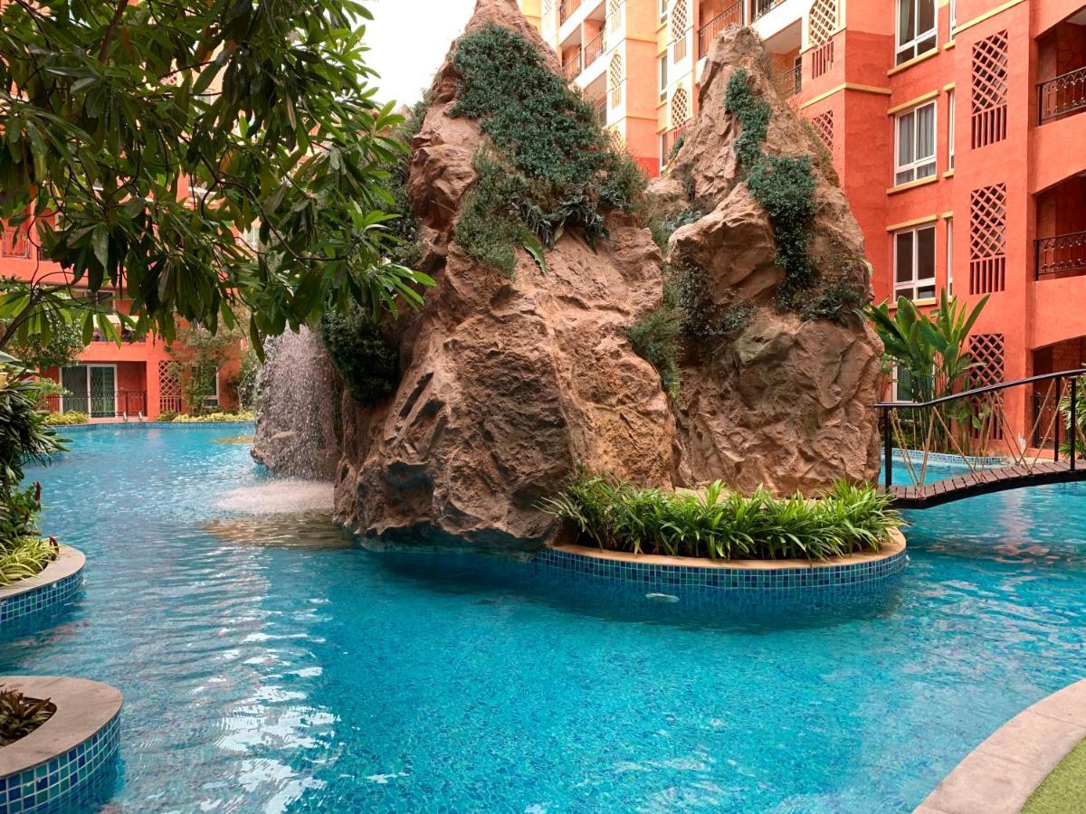 Seven Seas Condo Resort Jomtien Beach Exterior photo