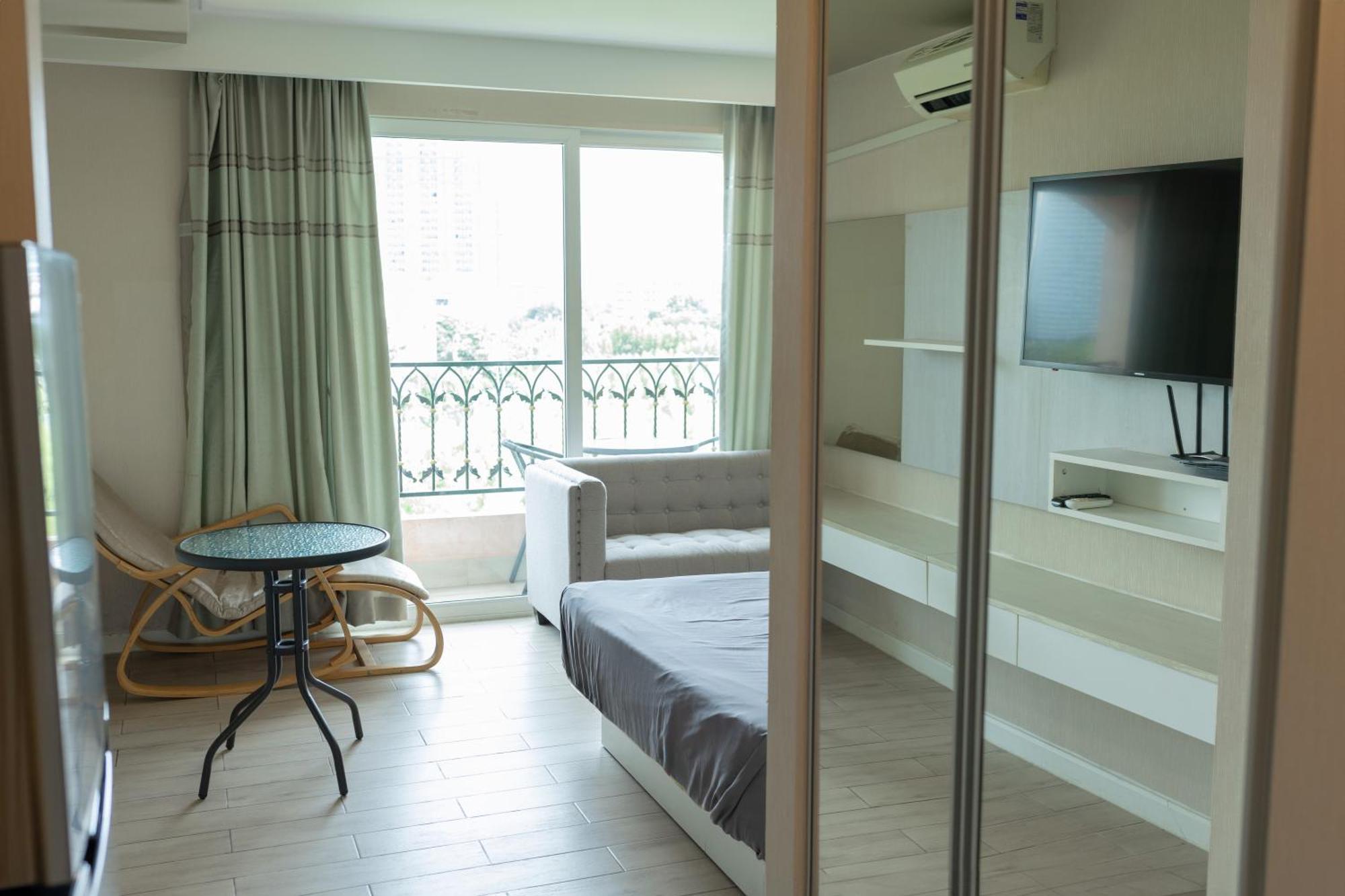 Seven Seas Condo Resort Jomtien Beach Exterior photo